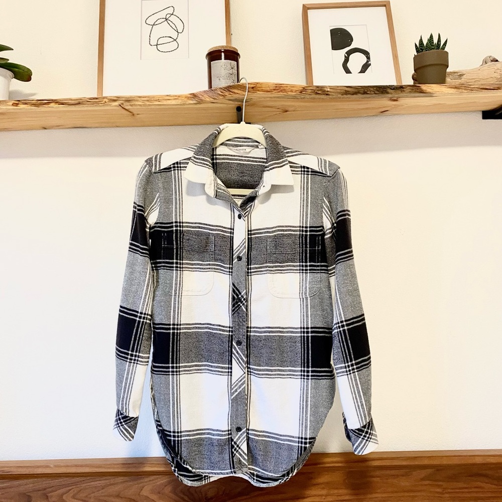 Athleta plaid shirt